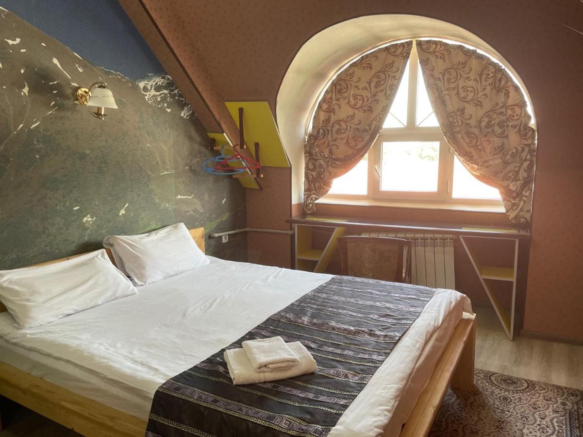 Hotel Eco House Osch Exterior foto